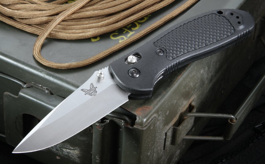 Ніж Benchmade у дії - огляд зручності використання